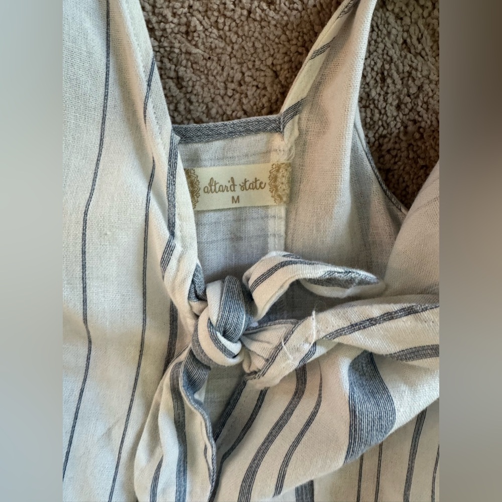 Altar’d State Jumpsuit Size M - Picture 4 of 9